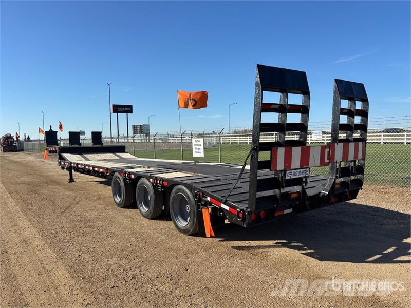 BWS 48 ft Tri/A Step Deck Trailer Maskinhenger