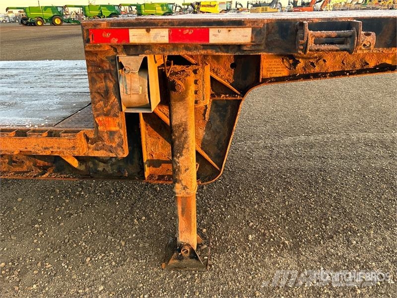 BWS 53HF3X 53 ft Tri/A Step Deck Trailer Нискотоварачи