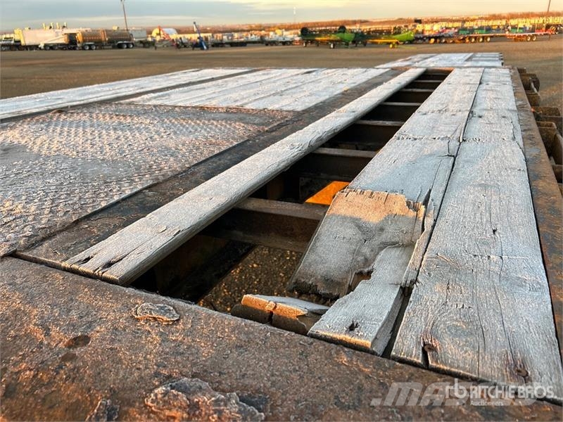 BWS 53HF3X 53 ft Tri/A Step Deck Trailer Нискотоварачи