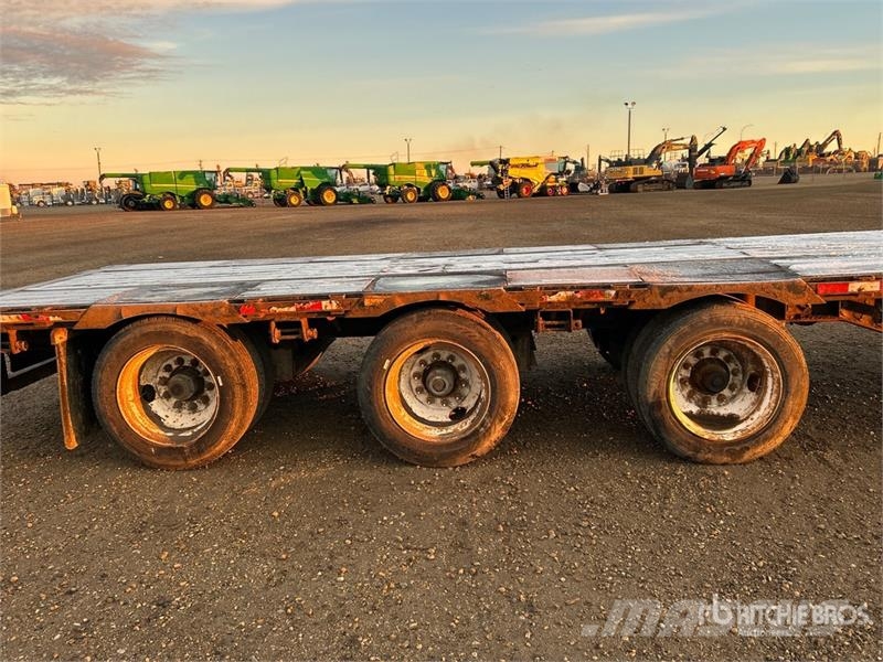 BWS 53HF3X 53 ft Tri/A Step Deck Trailer Нискотоварачи