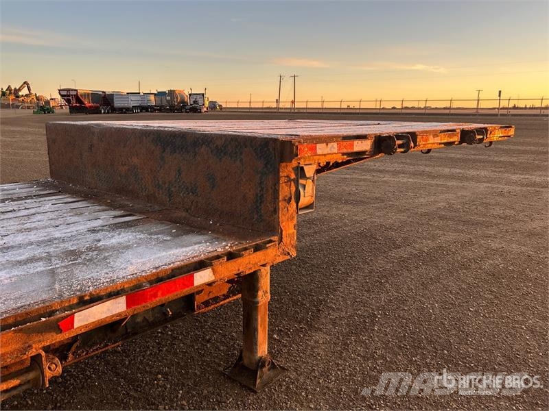 BWS 53HF3X 53 ft Tri/A Step Deck Trailer Нискотоварачи