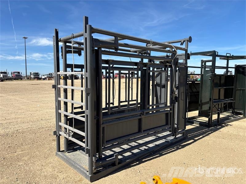  BYT CC001 10 ft Squeeze Chute (Unused) Lauksaimniecība- Citi