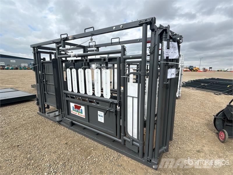 BYT CC002 12 ft Upgraded Stockman Squeeze Chute (U Kmetijstvo - drugo