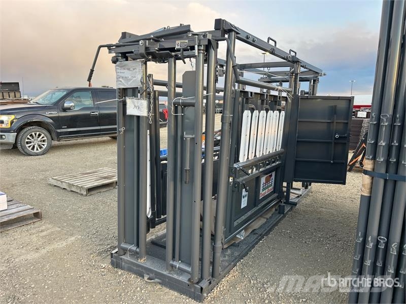 BYT CC003 12 ft 6 in Upgraded Stockman Squeeze Chu Muud põllumajandusmasinad