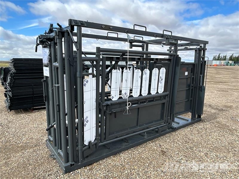  BYT CC003 Squeeze Chute (Unused) Lauksaimniecība- Citi