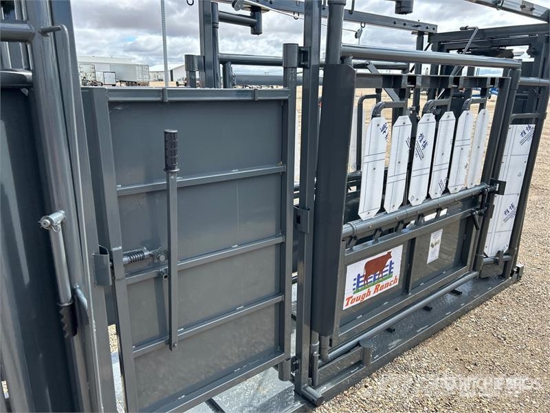  BYT CC003 Squeeze Chute (Unused) Lauksaimniecība- Citi