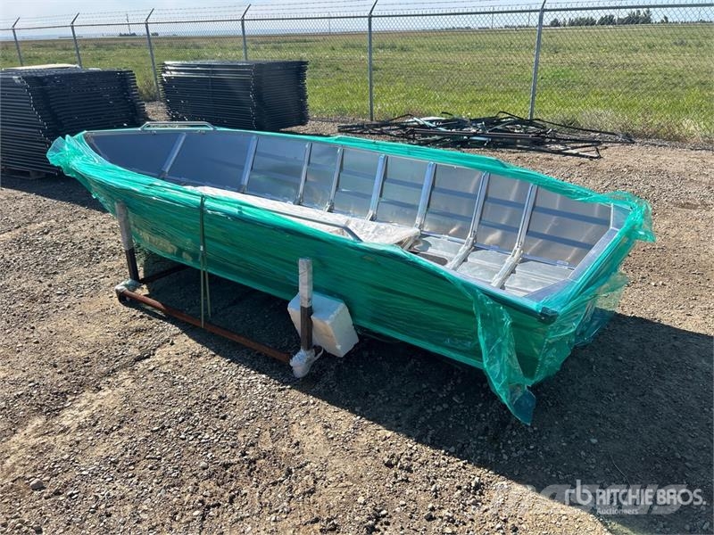 BYT YCFB14 14 ft Fishing Boat (Unused) Boote / Prahme