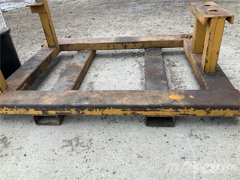 C 15 Engine Stand Drugi deli