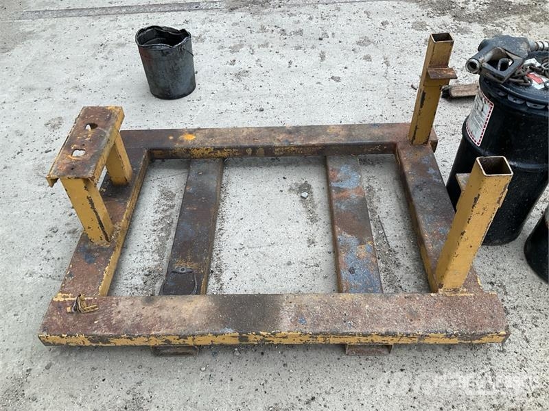 C 15 Engine Stand Drugi deli