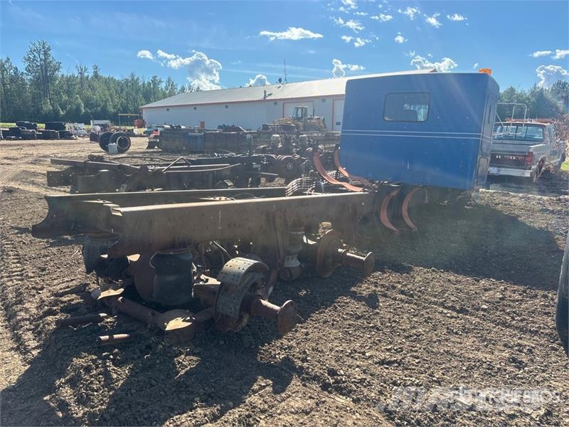  Cab and Chassis (Inoperable) Vezetőfülke és belső tartozékok