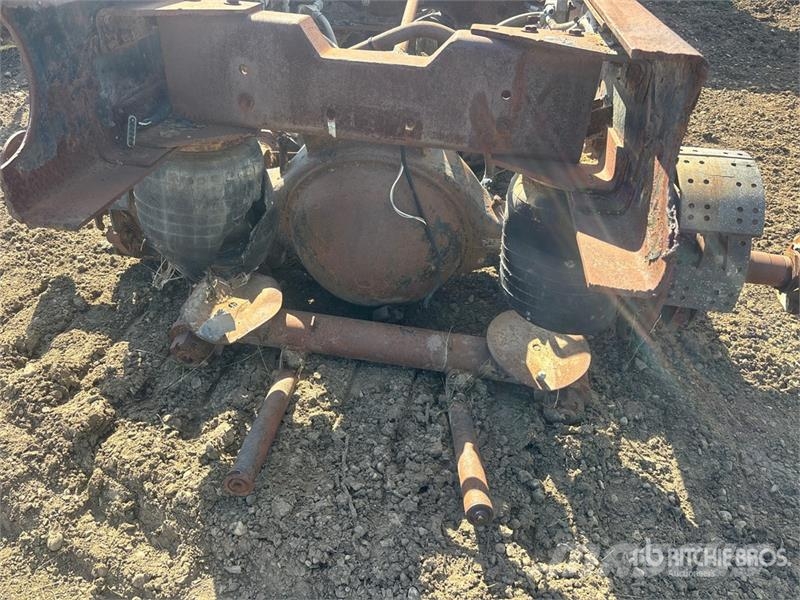  Cab and Chassis (Inoperable) Vezetőfülke és belső tartozékok