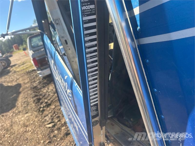  Cab and Chassis (Inoperable) Vezetőfülke és belső tartozékok