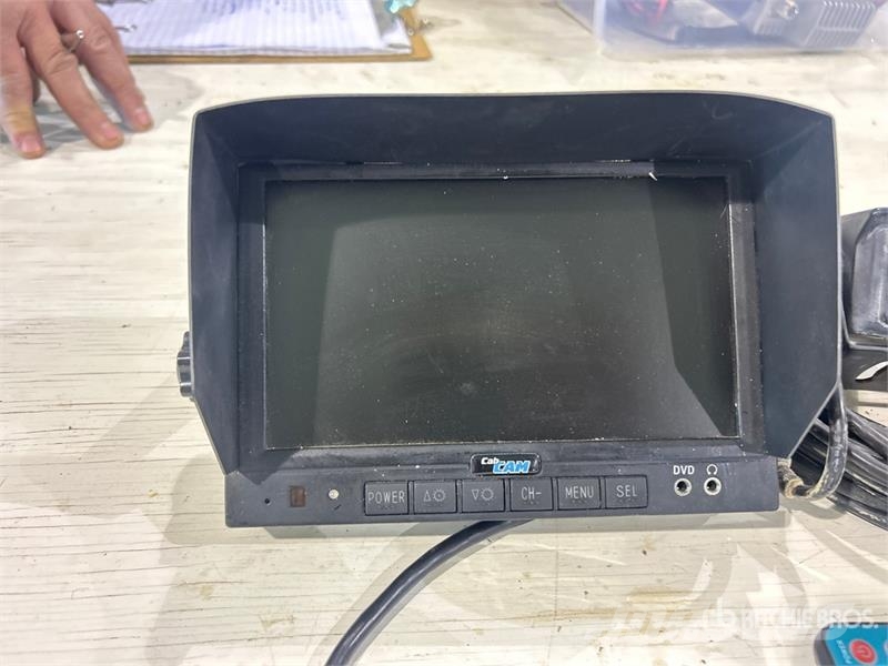  Cab Cam Vs1c110 7 in LCD Color Monitor & Remote Vi Outros componentes
