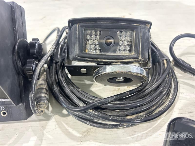  Cab Cam Vs1c110 7 in LCD Color Monitor & Remote Vi Outros componentes
