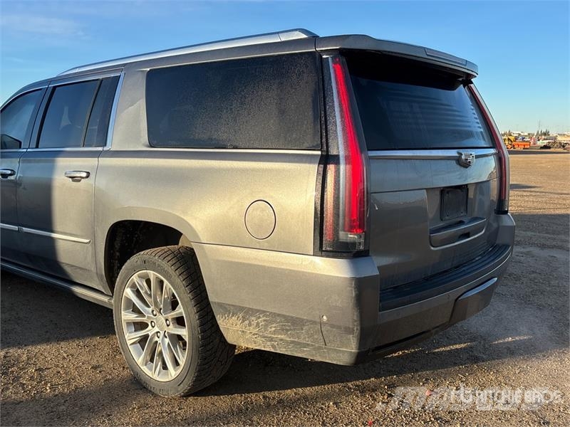 Cadillac Escalade 4WD SUV Voiture