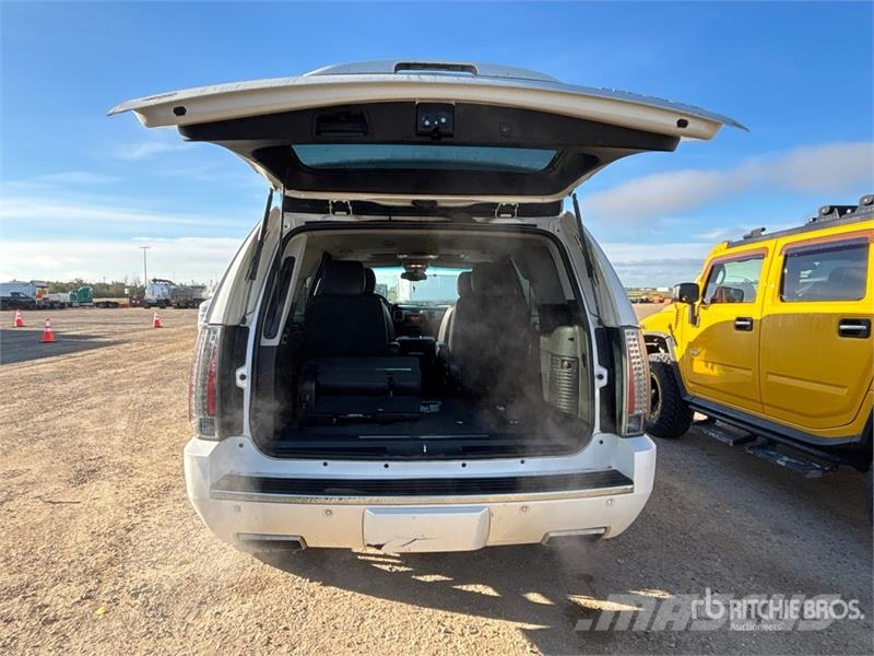 Cadillac Escalade 4WD SUV Sõiduautod