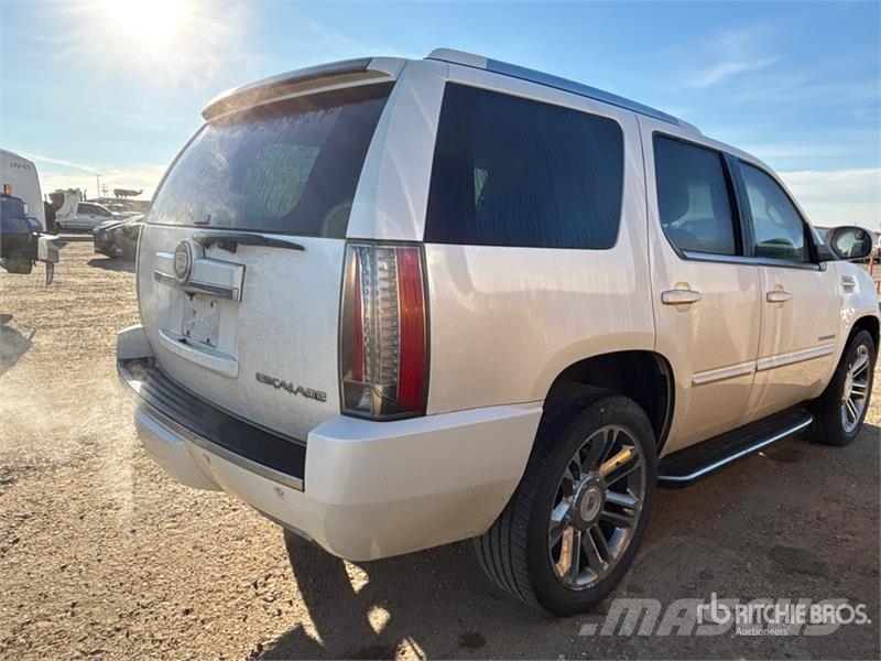 Cadillac Escalade 4WD SUV Sõiduautod