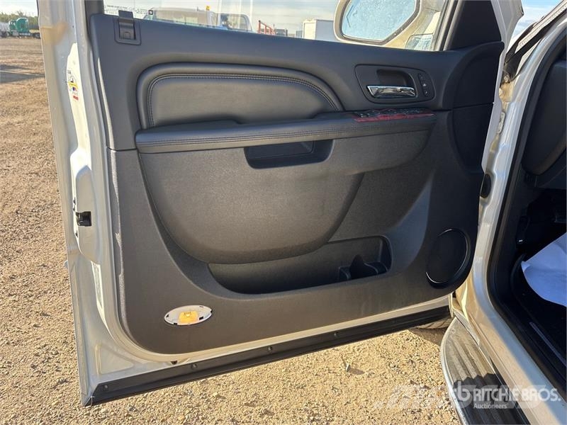 Cadillac Escalade 4WD SUV Sõiduautod