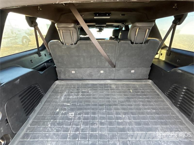 Cadillac Escalade 4WD SUV Voiture