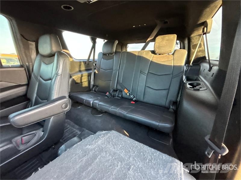 Cadillac Escalade 4WD SUV Voiture
