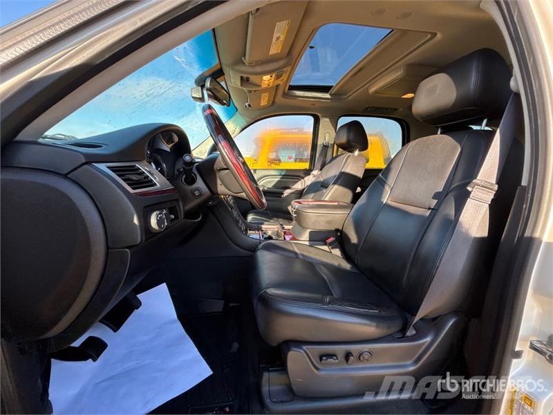 Cadillac Escalade 4WD SUV Sõiduautod