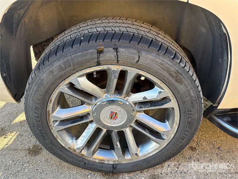 Cadillac Escalade 4WD SUV Sõiduautod