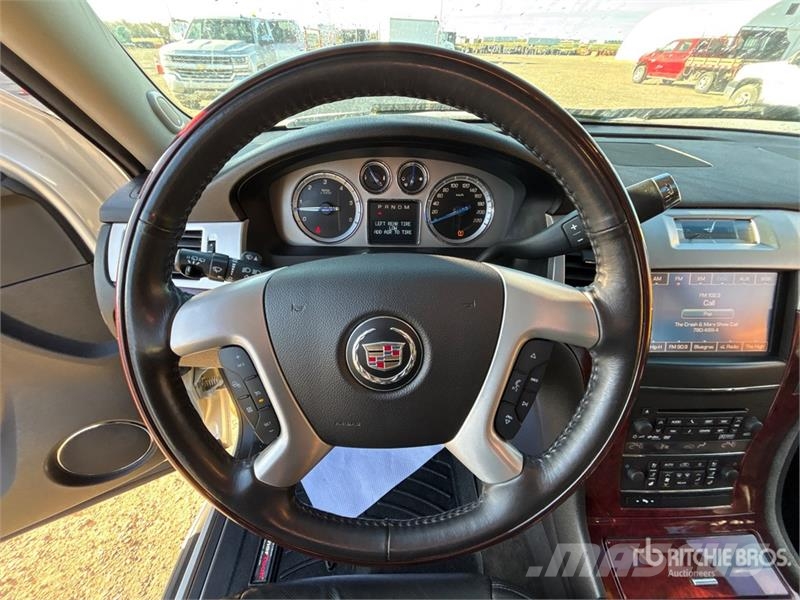 Cadillac Escalade 4WD SUV Sõiduautod
