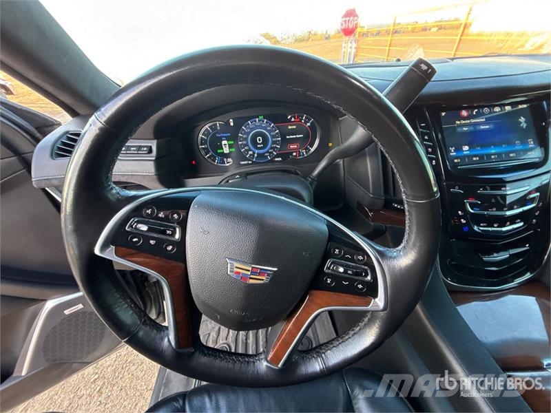 Cadillac Escalade 4WD SUV Voiture