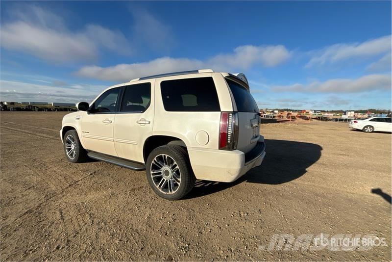 Cadillac Escalade 4WD SUV Sõiduautod