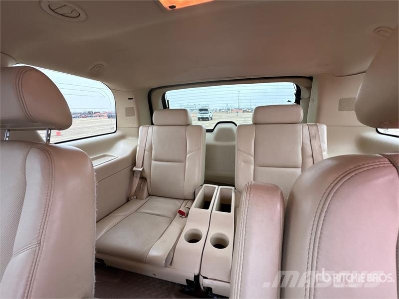 Cadillac Escalade AWD SUV سيارات