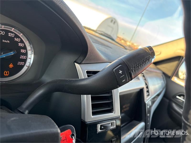 Cadillac Escalade EXT 4x4 Crew Cab Pickup Ostalo