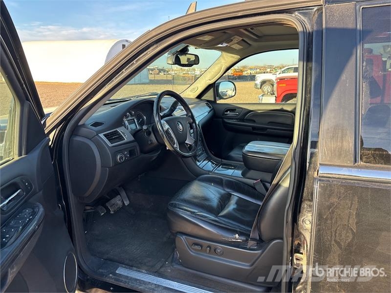 Cadillac Escalade EXT 4x4 Crew Cab Pickup Ostalo