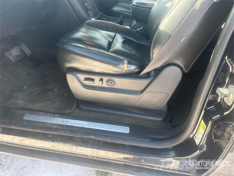 Cadillac Escalade EXT AWD SUV Voiture