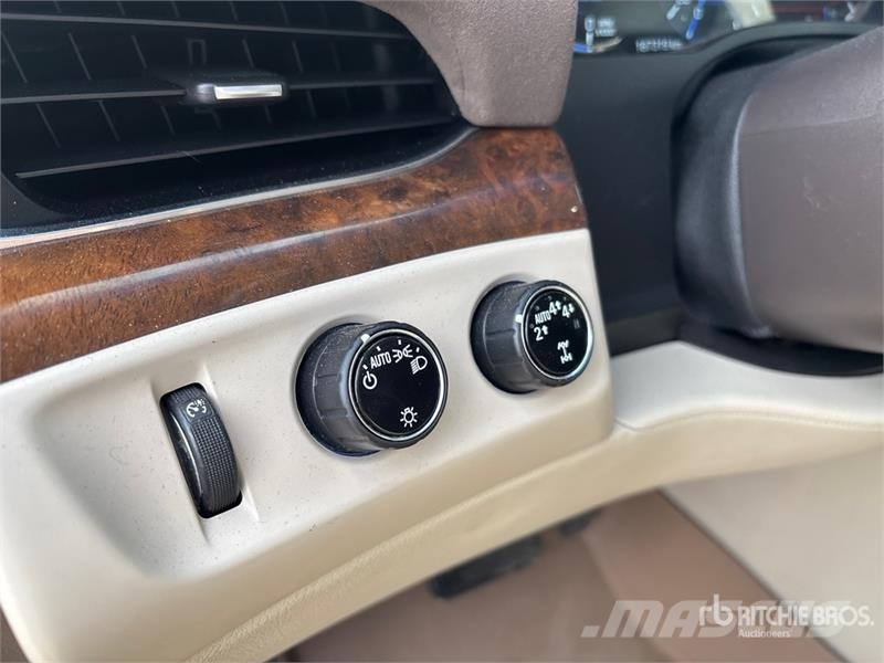 Cadillac Escalade Luxury 4WD SUV Voiture
