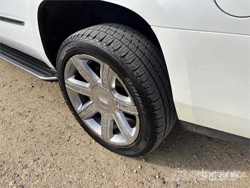 Cadillac Escalade Luxury 4WD SUV Voiture