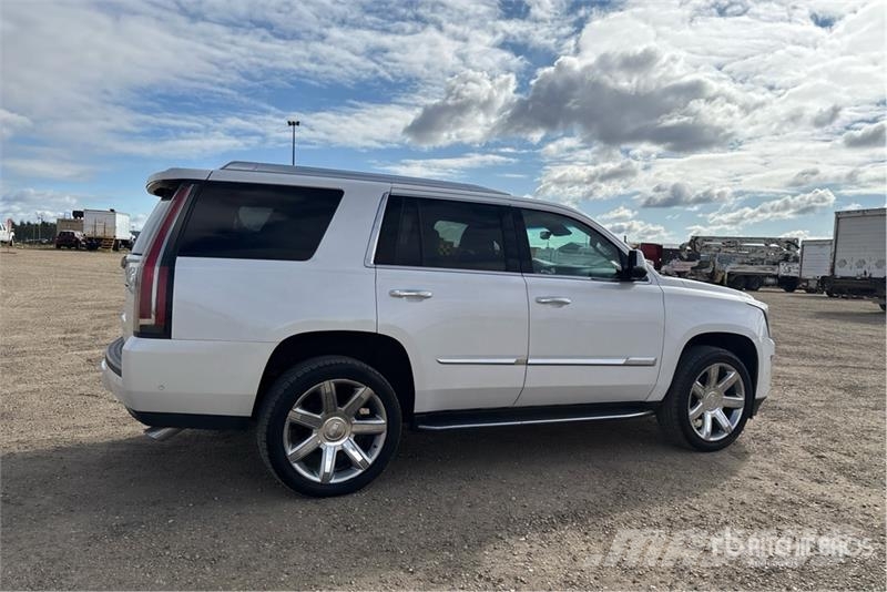Cadillac Escalade Luxury 4WD SUV Voiture