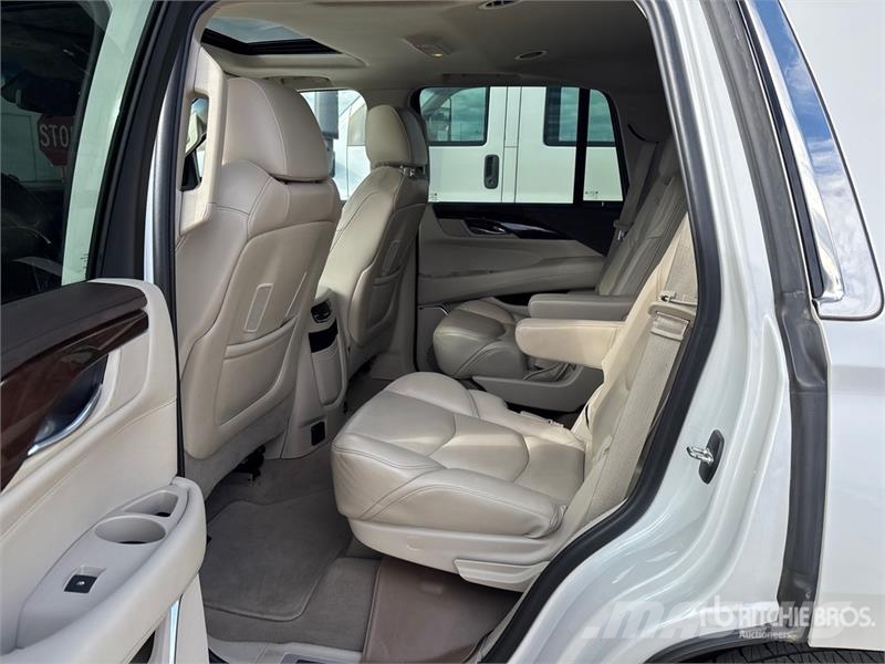 Cadillac Escalade Luxury 4WD SUV Voiture