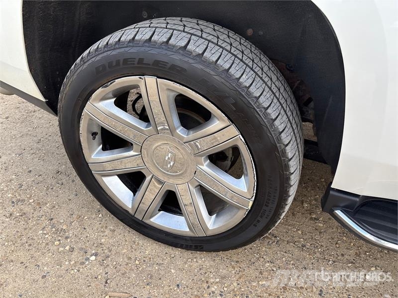 Cadillac Escalade Luxury 4WD SUV Voiture