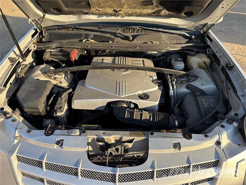 Cadillac SRX سيارات
