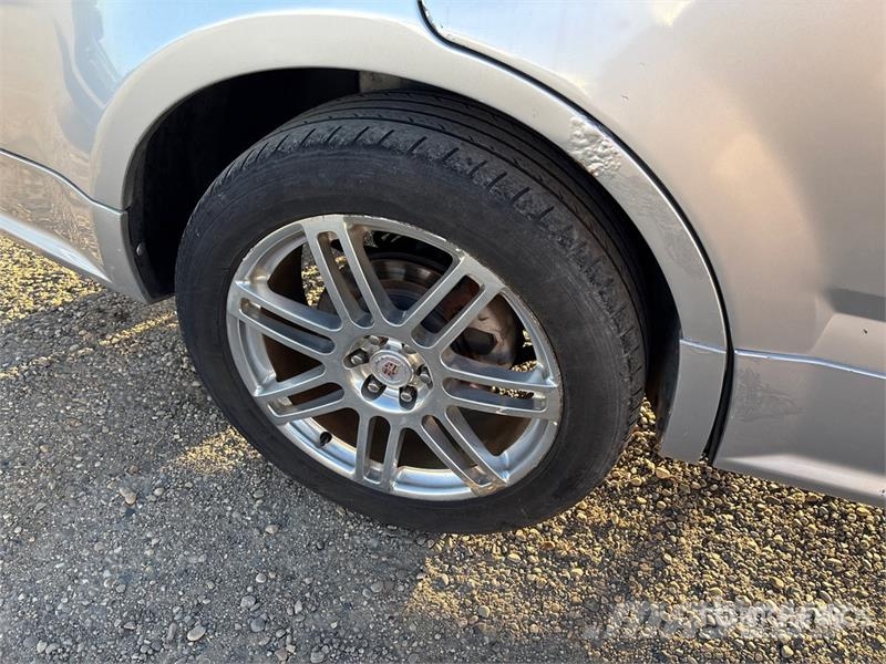 Cadillac SRX سيارات