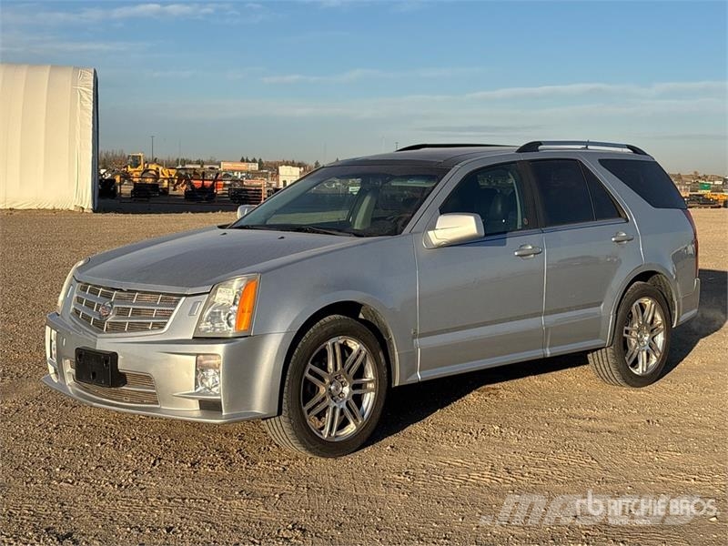Cadillac SRX سيارات