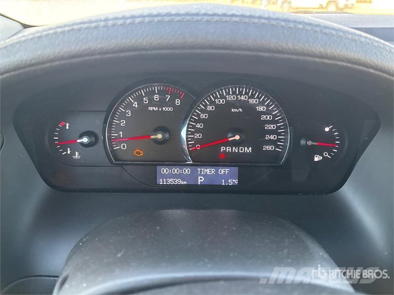 Cadillac SRX سيارات