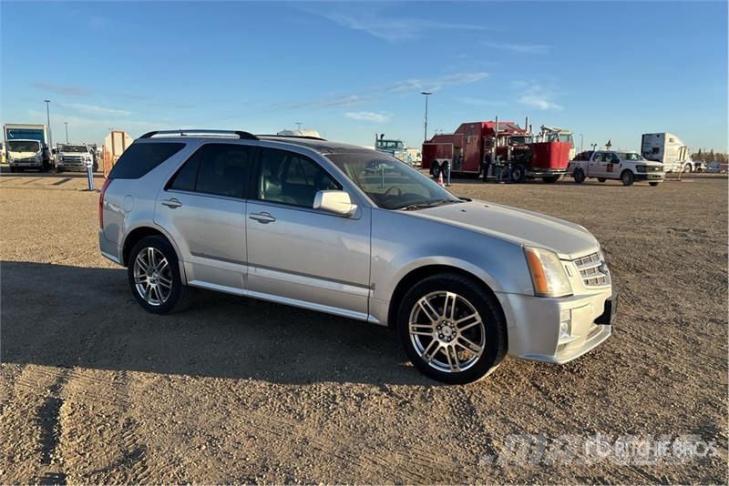 Cadillac SRX سيارات