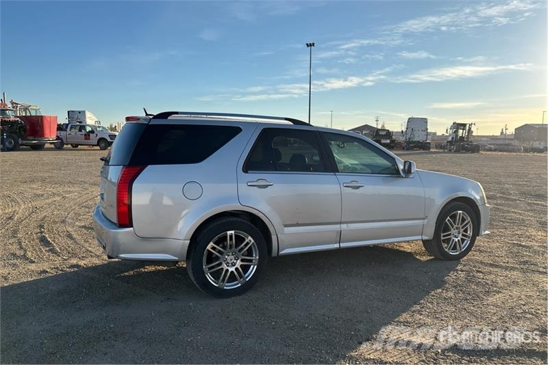 Cadillac SRX سيارات