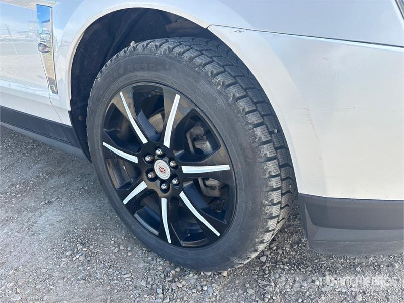 Cadillac SRX4 AWD SUV سيارات