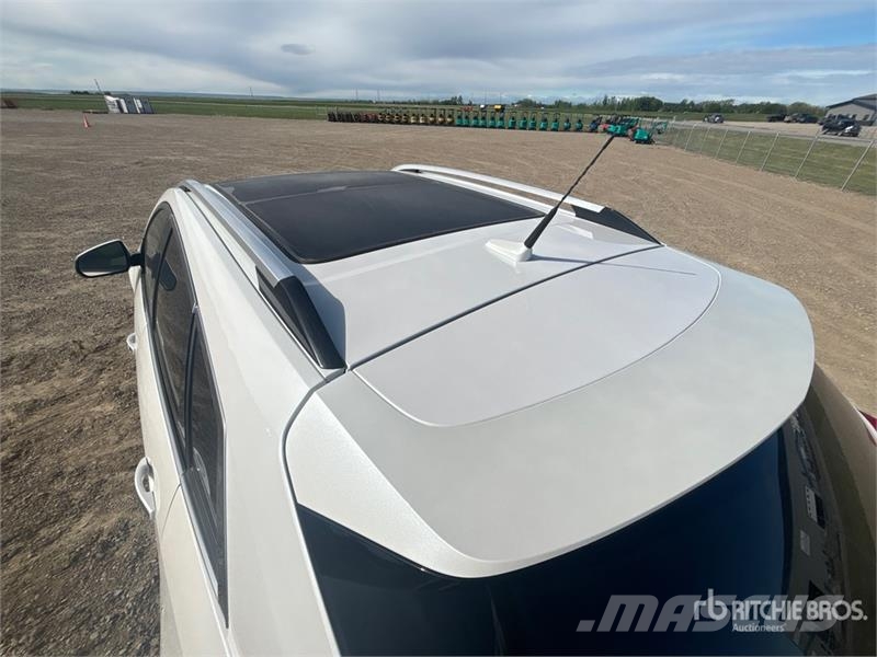 Cadillac SRX4 AWD SUV سيارات