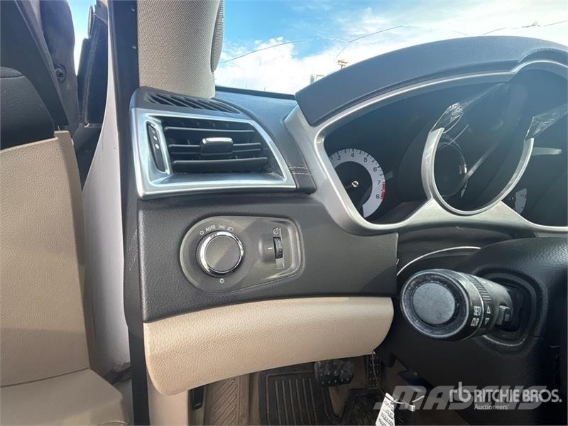 Cadillac SRX4 AWD SUV سيارات