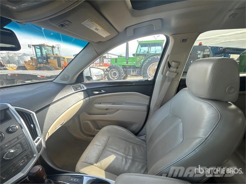 Cadillac SRX4 AWD SUV سيارات
