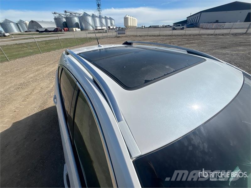 Cadillac SRX4 AWD SUV سيارات