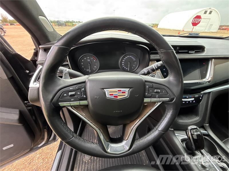 Cadillac XT6 AWD SUV PKWs